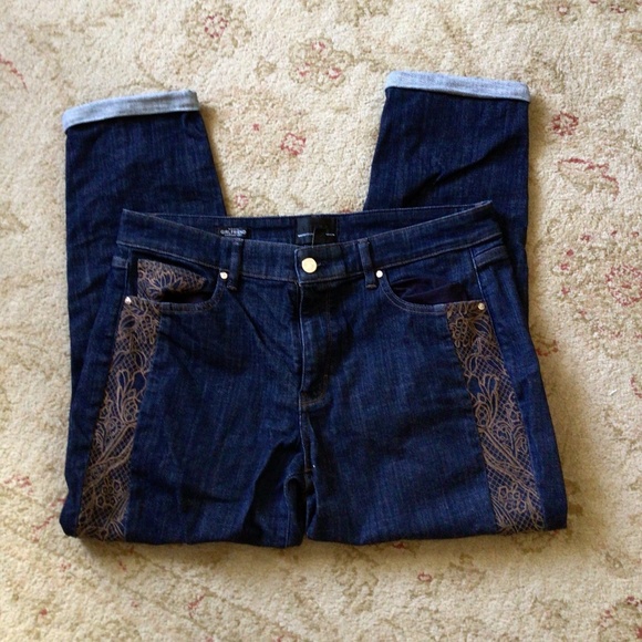 WHBM Mid Rise Everyday Soft Embellished Girlfriend Jeans in sz 12 - Picture 6 of 10